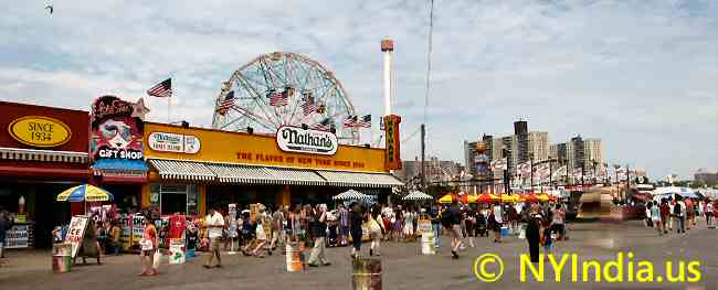 Coney Island Ave Boardwalk © NYIndia.us.
