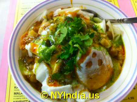 Samosa Chaat image © NYIndia.us